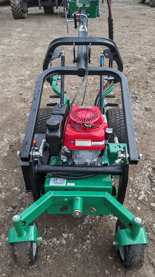NEVER USED Billy Goat Hole Post Auger Self Propelled Honda 0.5 Hours