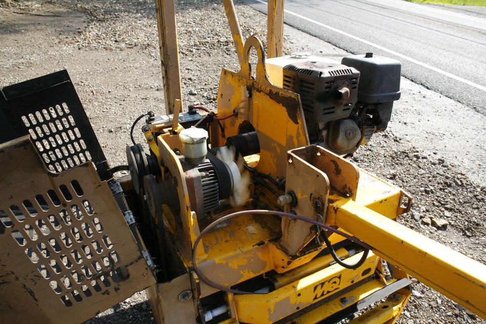 MQ Mikasa Vibratory Roller