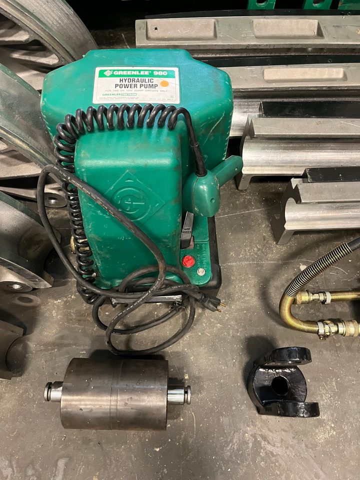 Greenlee 881CT Cam Track Hydraulic Pipe Bender 2.5”-4”