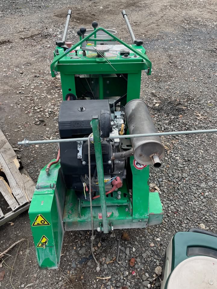 EDCO 20" Propane Road Flat Saw