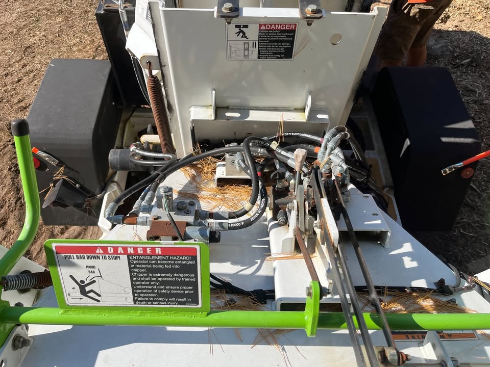 2018 ALTEC DC1317 Wood Brush Chipper Kubota Only 900 Hours Bandit