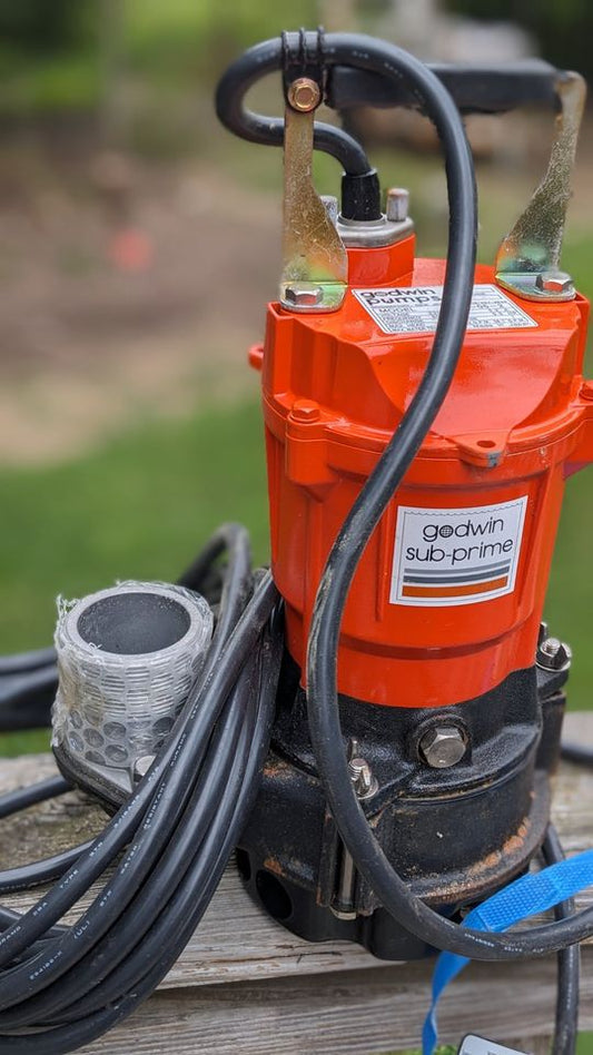 Godwin GST-05 1/2 hp Single Phase 230V 2" Submersible Trash Pump