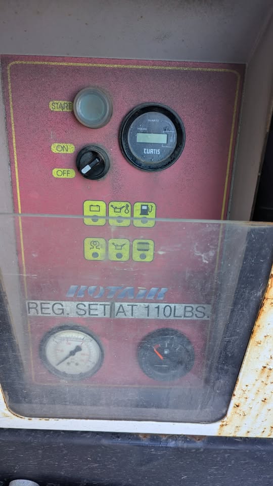 Rotair Air Compressor Kubota Diesel Only 460 Hours
