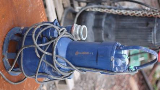 SCANPUMP SUBMERSIBLE PUMP 3.2 HP 3 PHASE