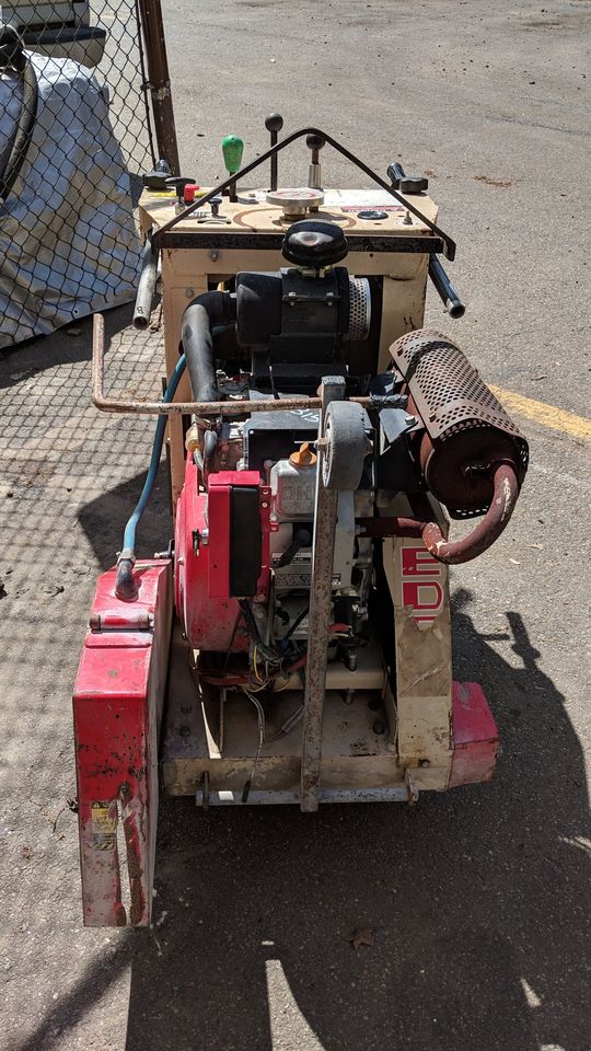 EDCO 20" ROAD SAW ASPHALT CONCRETE HONDA ENGINE 16 HP