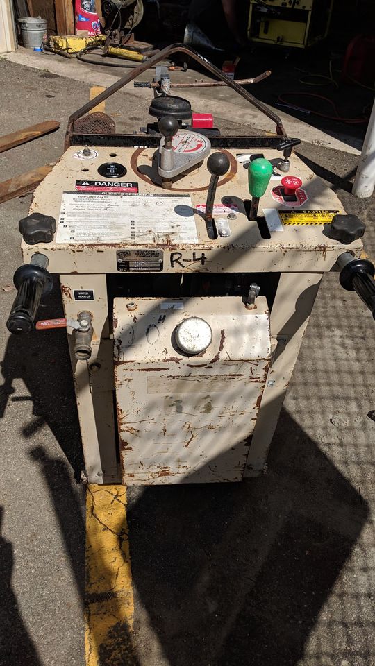 EDCO 20" ROAD SAW ASPHALT CONCRETE HONDA ENGINE 16 HP