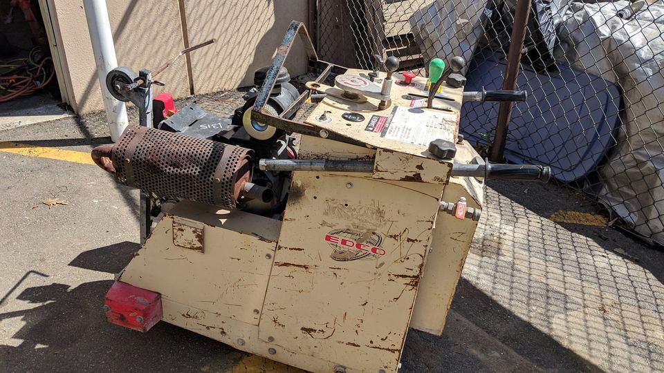 EDCO 20" ROAD SAW ASPHALT CONCRETE HONDA ENGINE 16 HP