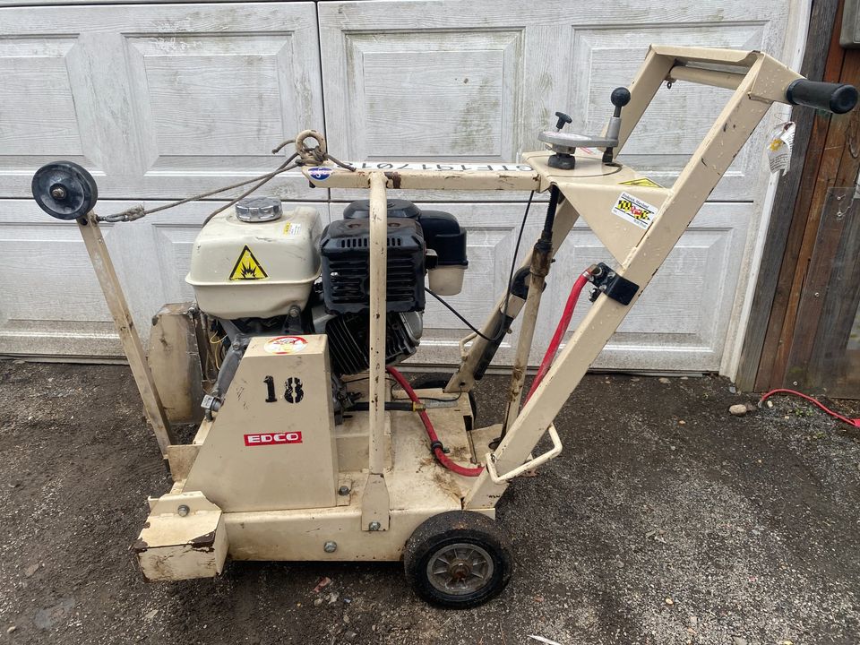 EDCO 16" Walk behind Road Saw Asphalt Concrete