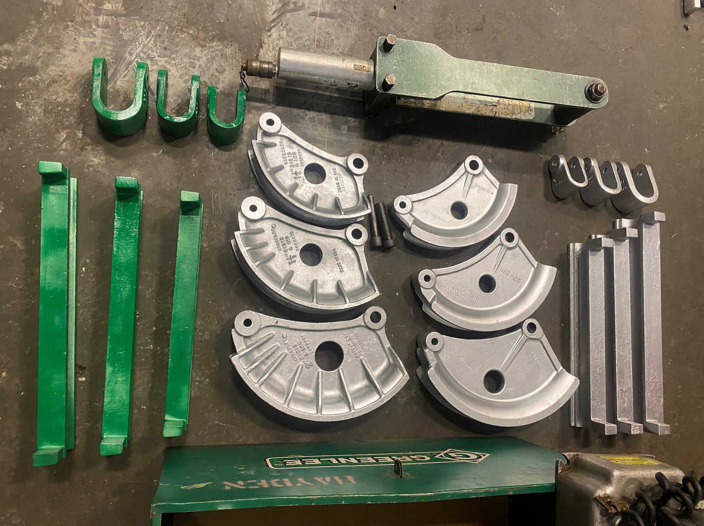 Greenlee Pipe Bender 882 CB-H-755 EMT & Rigid