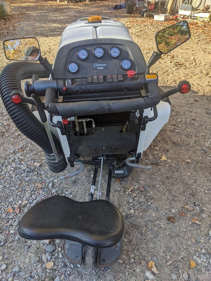 MadVac Street Sweeper Diesel Only 60 Hours