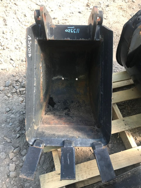 NEW 24" Mini Excavator Bucket with teeth