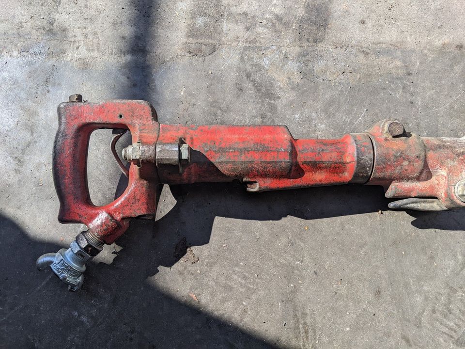 Tamco Tools Clay Digger and Paving Breaker