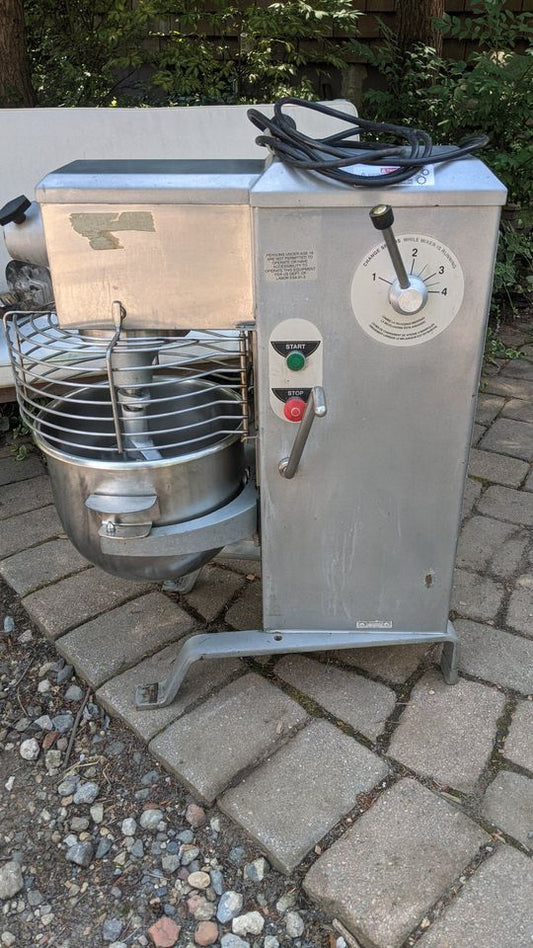 Univex SRM20 Dough mixer
