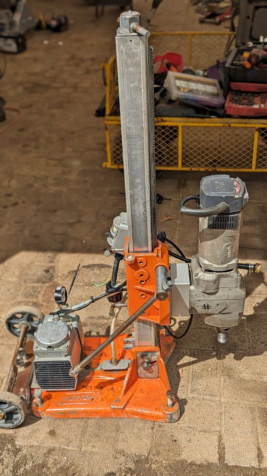 Norton Core Drill Rig with Stand & Vacuum Pump