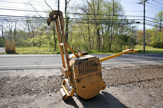 MQ Mikasa Vibratory Roller