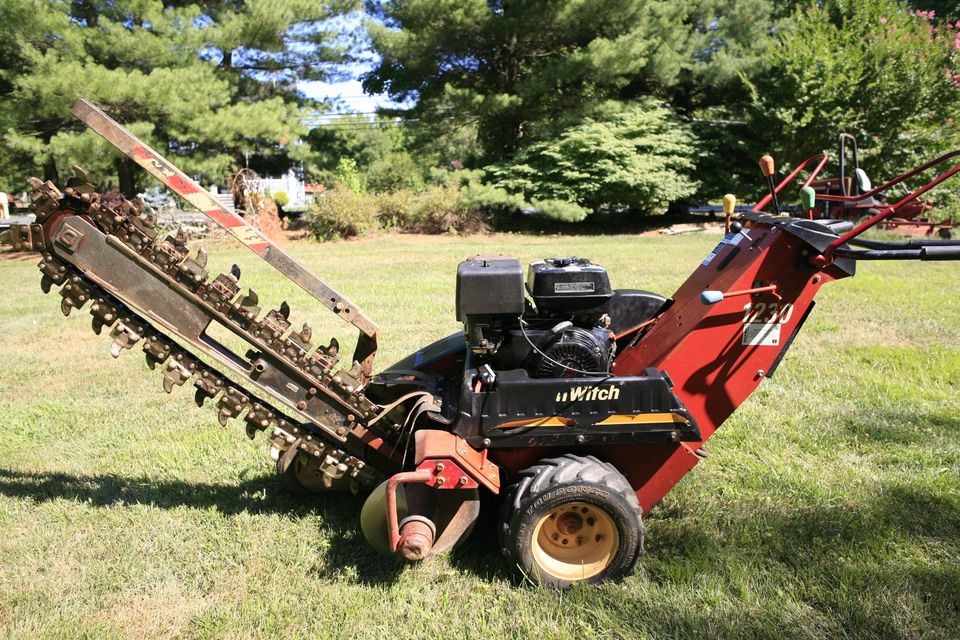 Ditch Witch 1230 Trencher