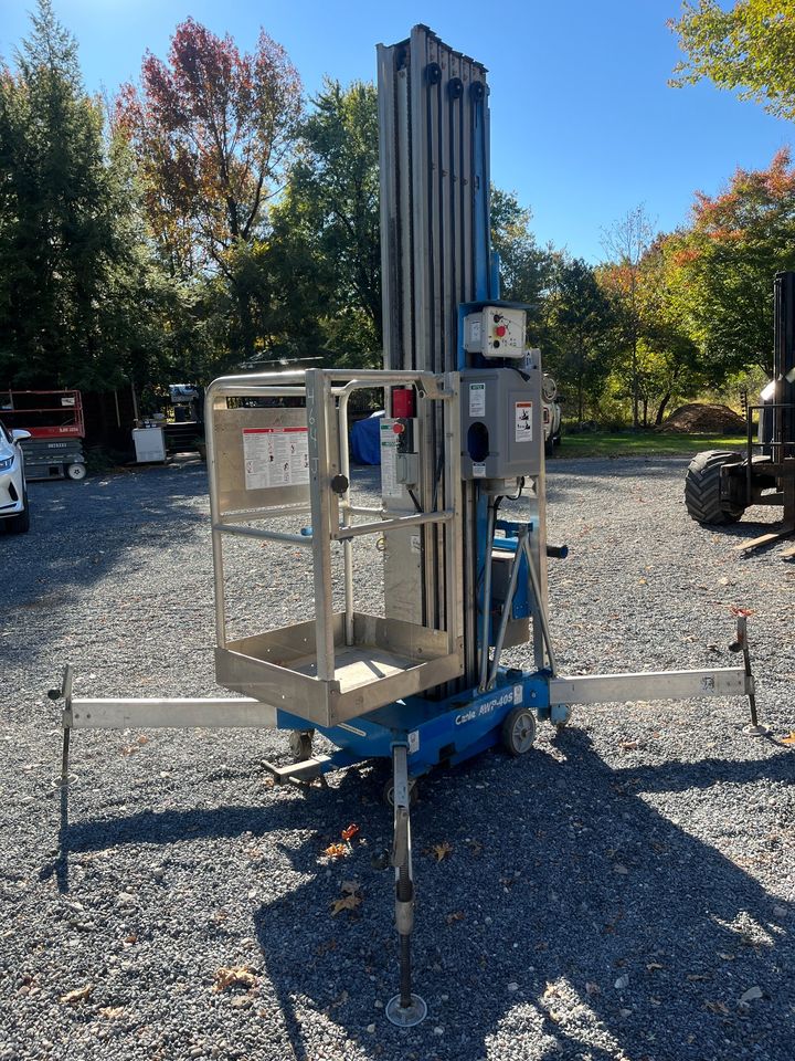 Genie AWP40 40' Vertical Manlift