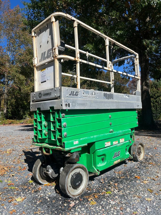 2014 JLG 2630ES Scissor Lift