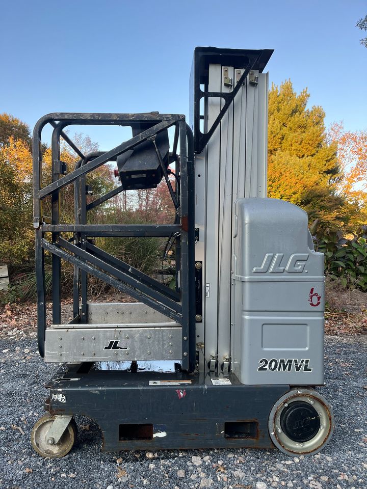 JLG 20MVL 20' Vertical Mast Lift