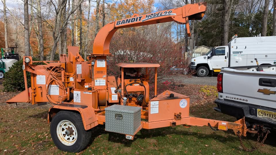 Bandit Model 90 Brush 9" Wood Chipper Only 1035 Hours