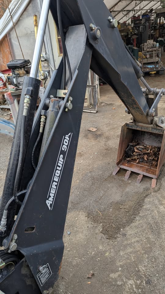 AmerEquip ARPS 90A 3pt Backhoe Attachment Bradco