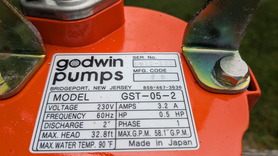 Godwin GST05 1/2 hp Single Phase 230V 2" Submersible Trash Pump