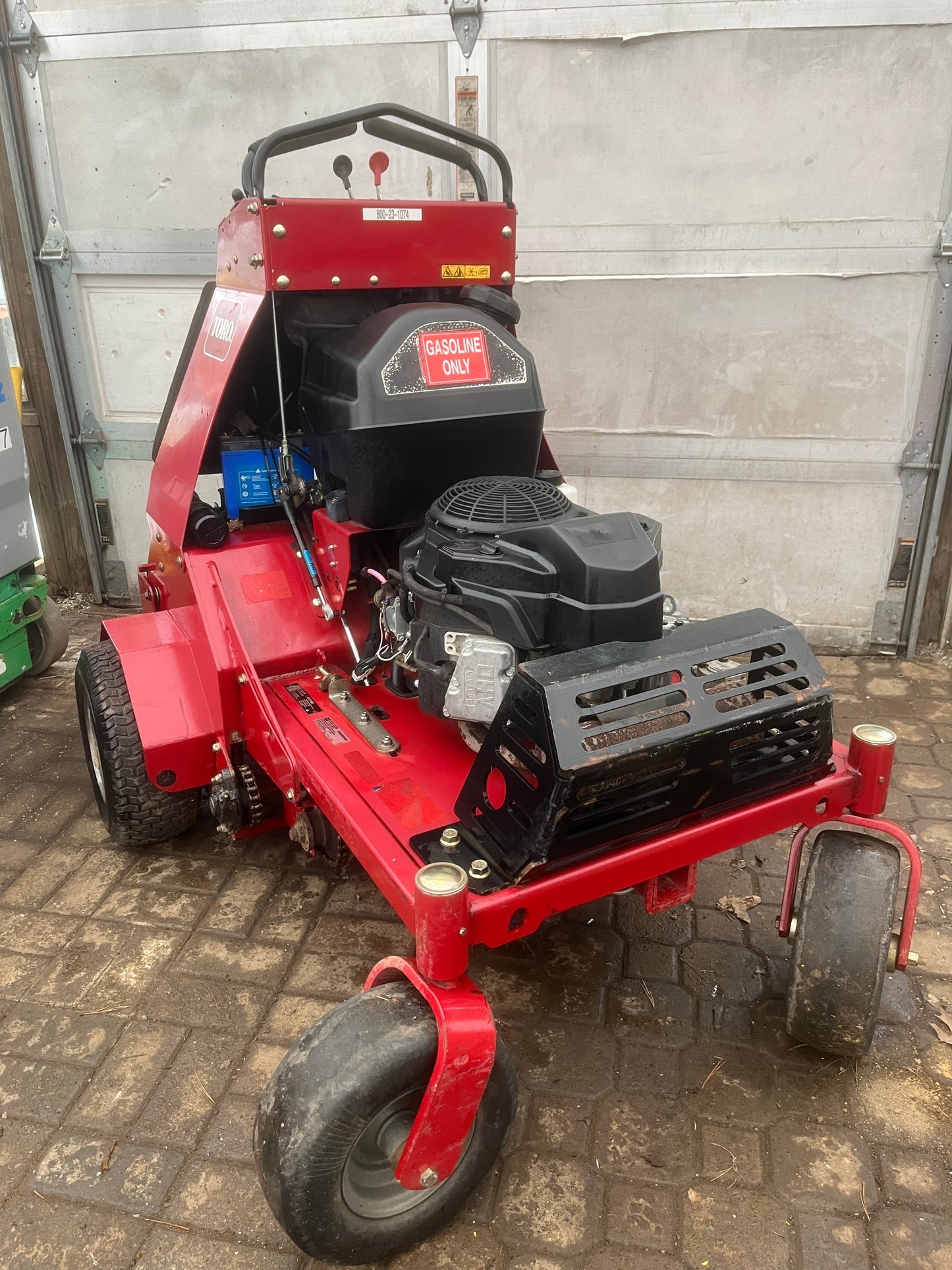 Toro Aerator Ride-On Hydrostatic