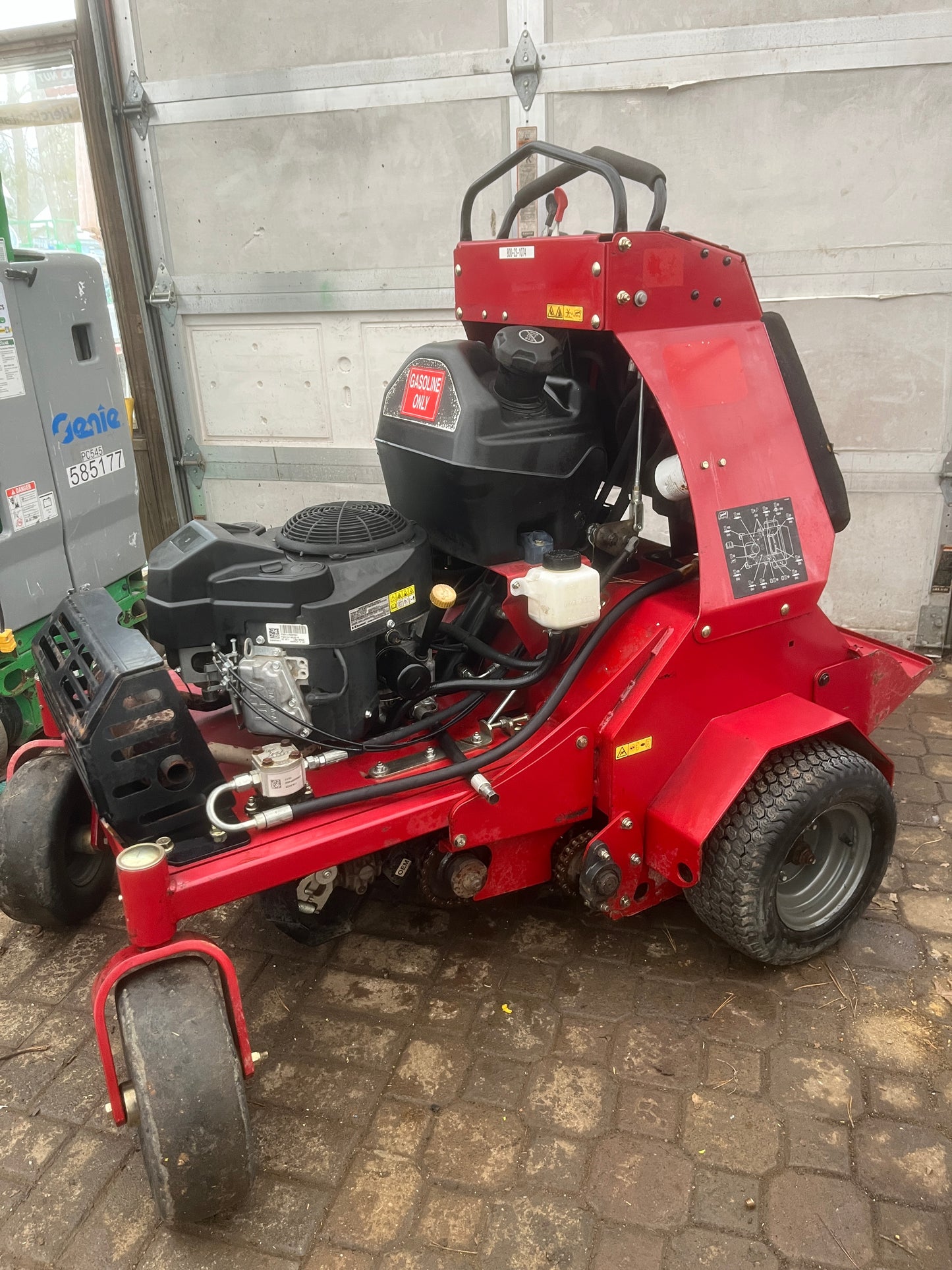 Toro Aerator Ride-On Hydrostatic