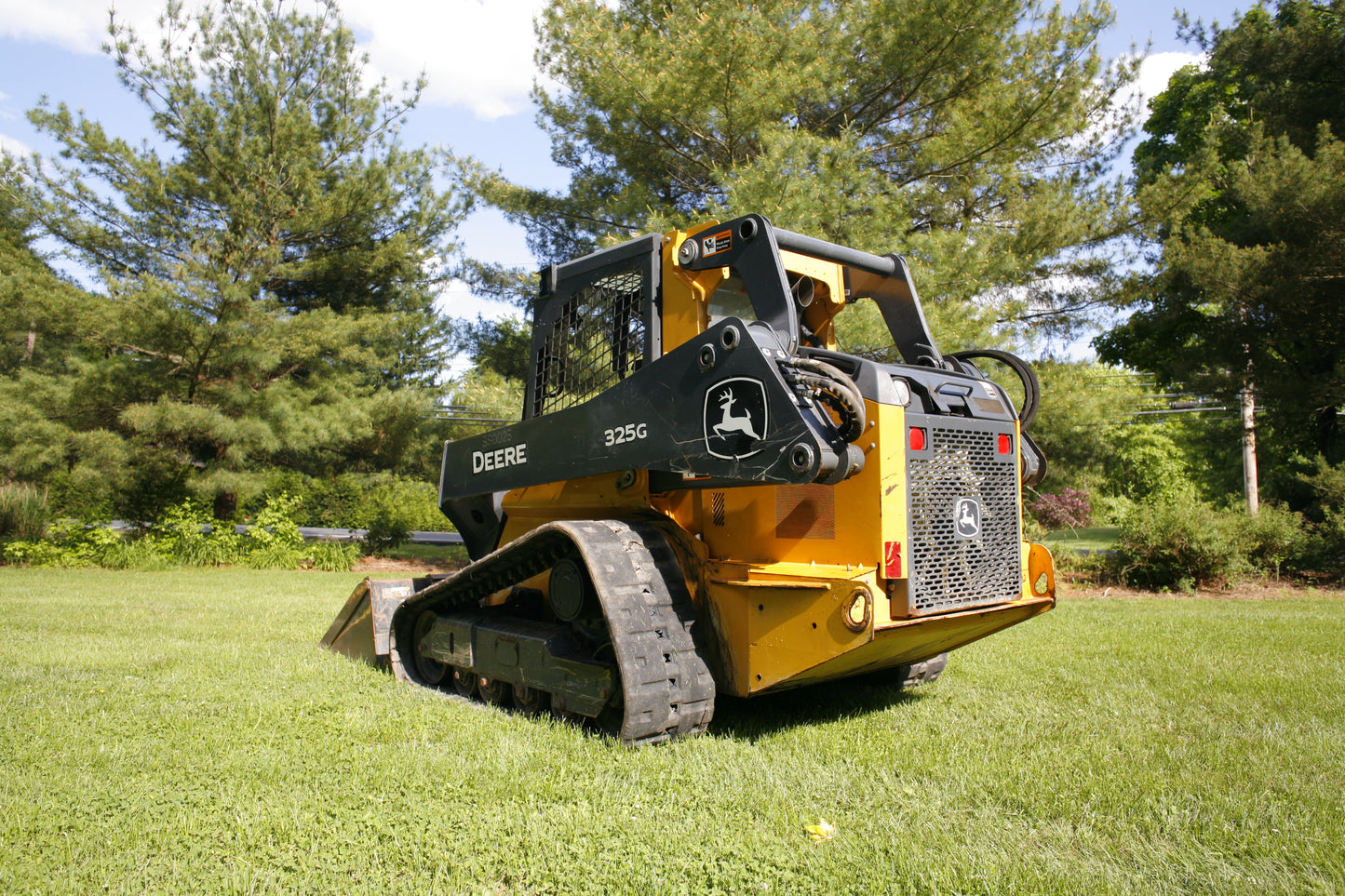 2020 John Deere 325g