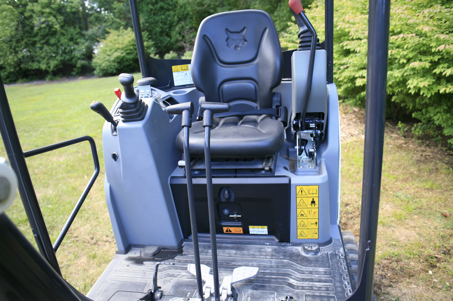 NEW 2023 Bobcat E20 Mini Excavator with Yanmar Diesel -- 4 Hours